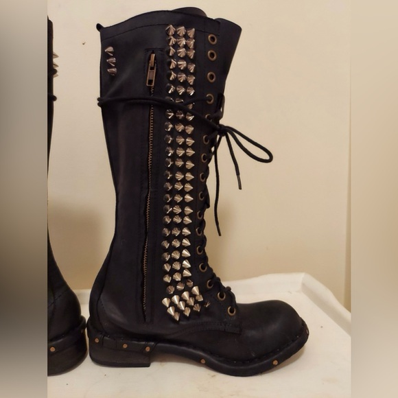 Sold - Picture 7 of 12